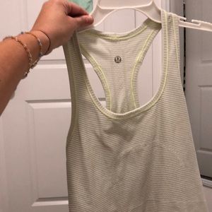 Lululemon top